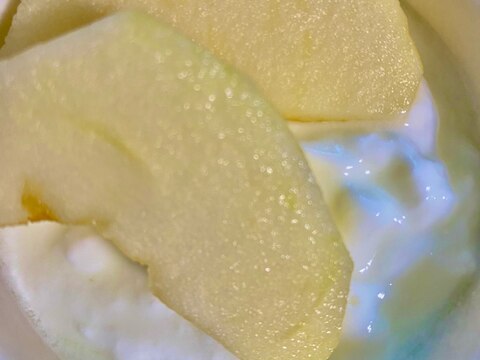 ナタデココ入り♡りんごヨーグルト